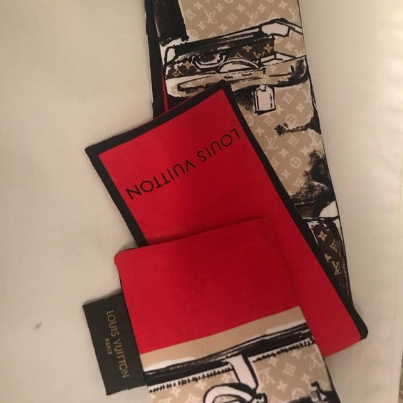 Louis Vuitton Neck Tie - Picture 2 of 7